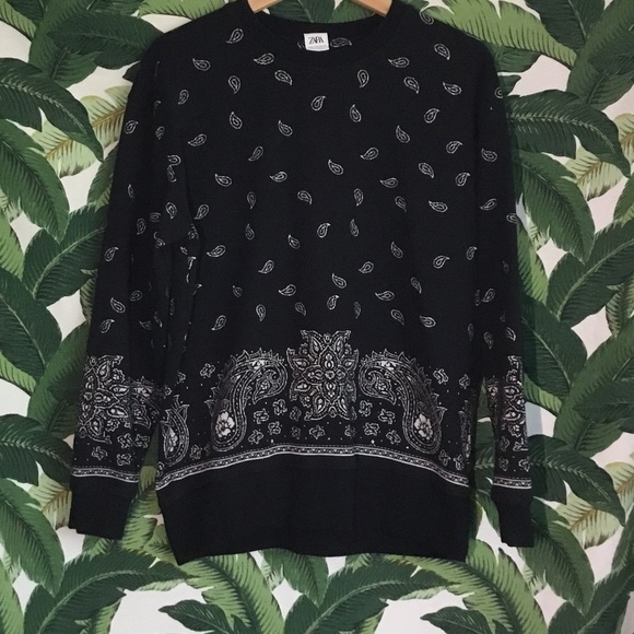 ZARA Women’s Crewneck Sweatshirt Black Bandanna Paisley Print Size Small - Picture 11 of 12